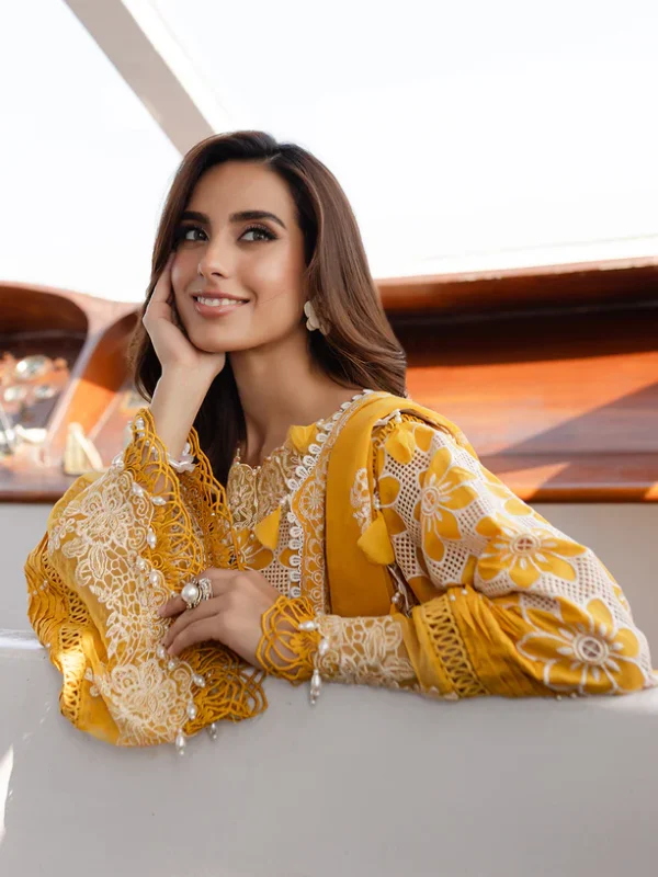 MS-02 | 3 PC Luxury Lawn - Image 3